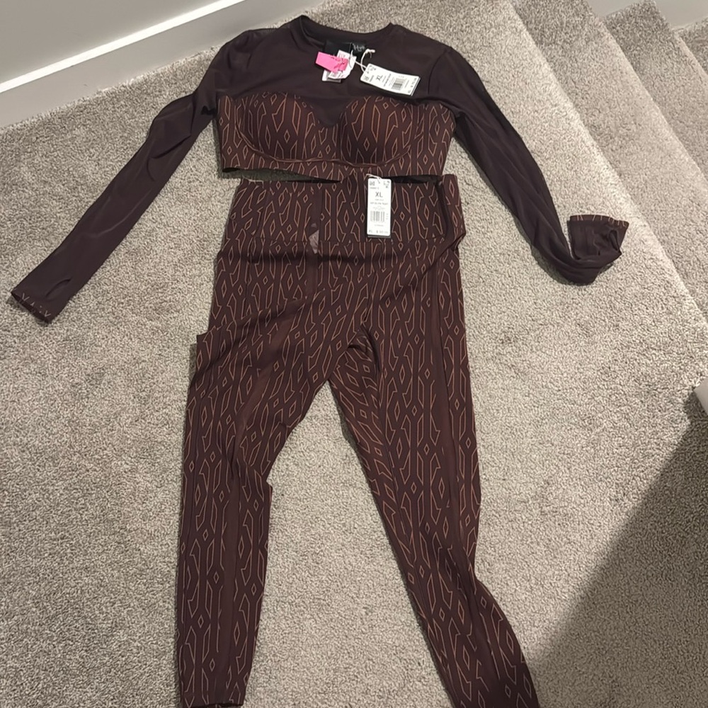 Ivy park monogram crop top and tights. Both sized XL. New with tags.